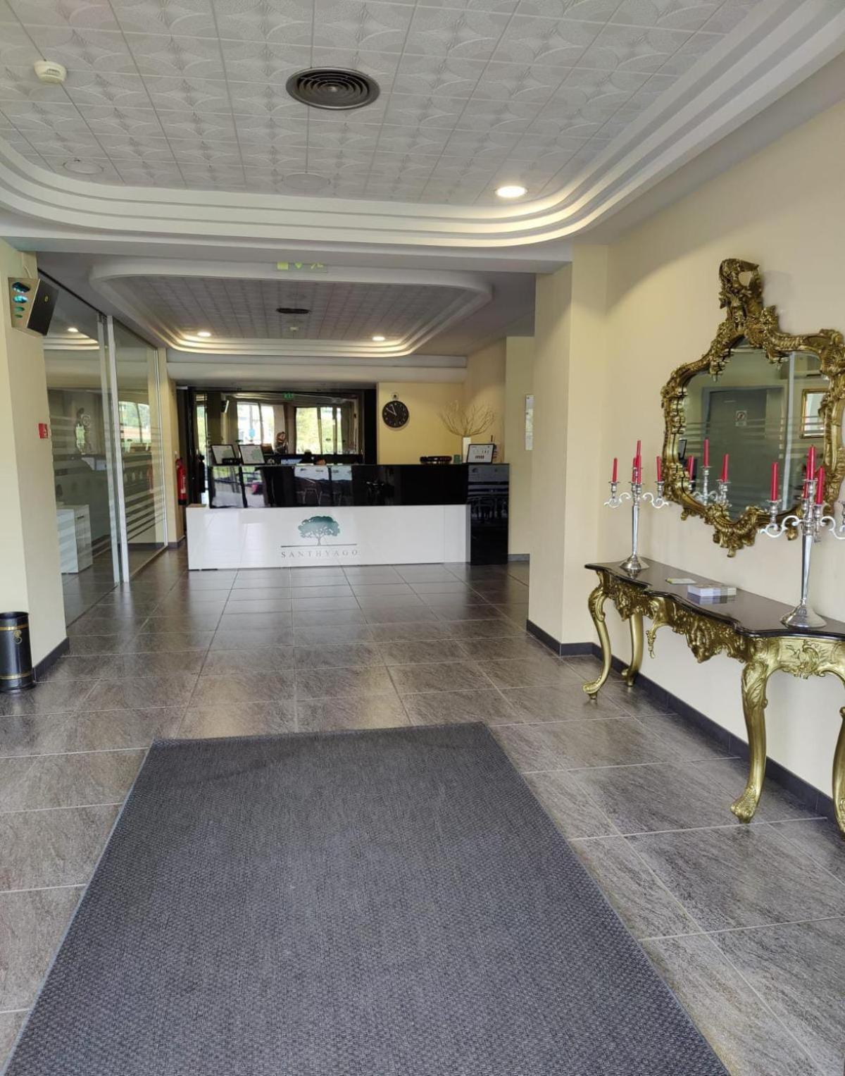 Hotel Santhyago Trofa Exterior photo