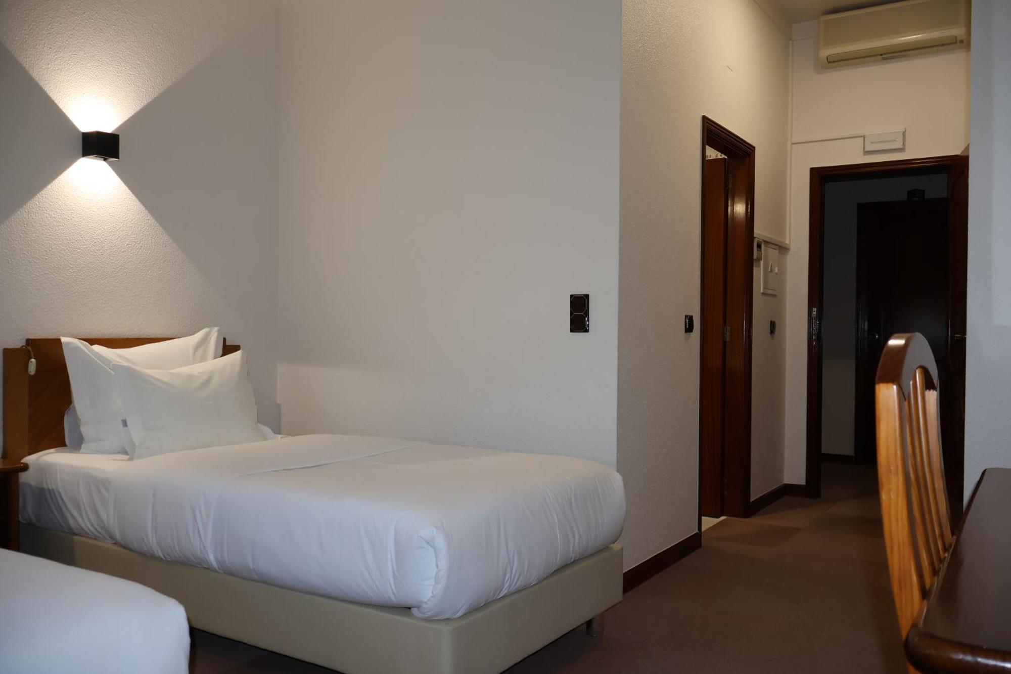 Hotel Santhyago Trofa Room photo