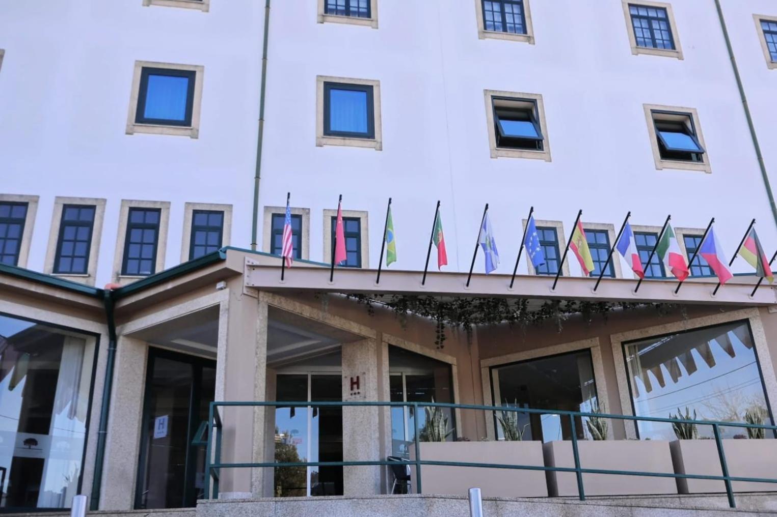 Hotel Santhyago Trofa Exterior photo